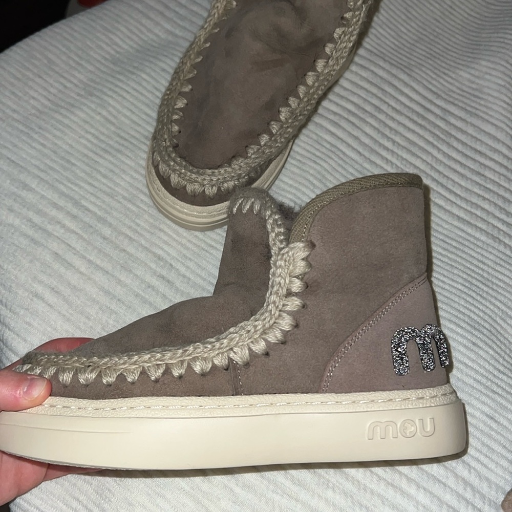 MOU MOU Booties size 37⭐️